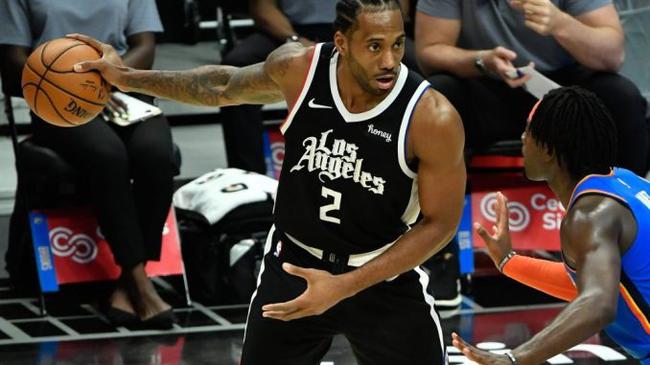 交媒体上晒 交媒体上晒